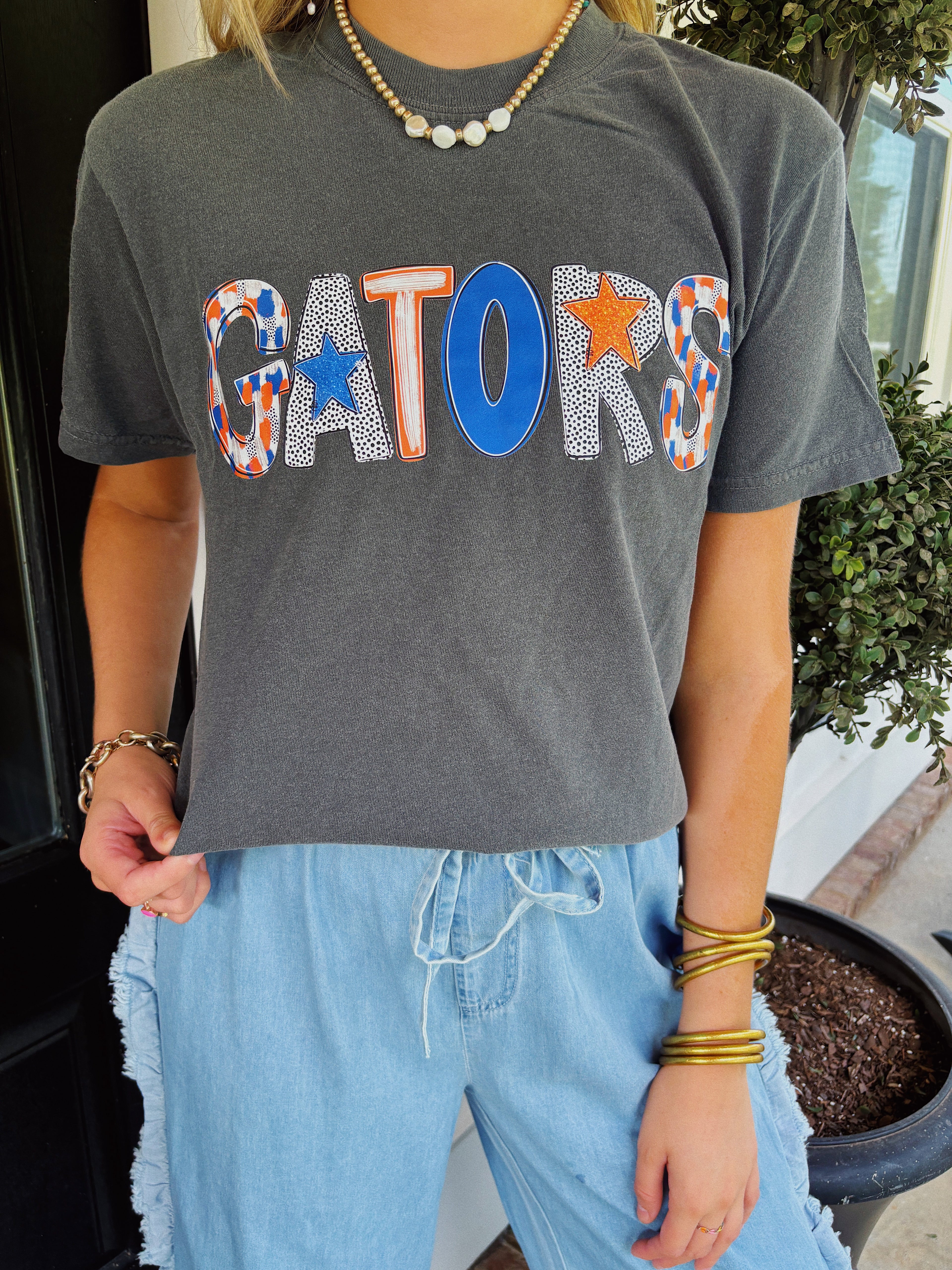 GIRLY GATORS TEE