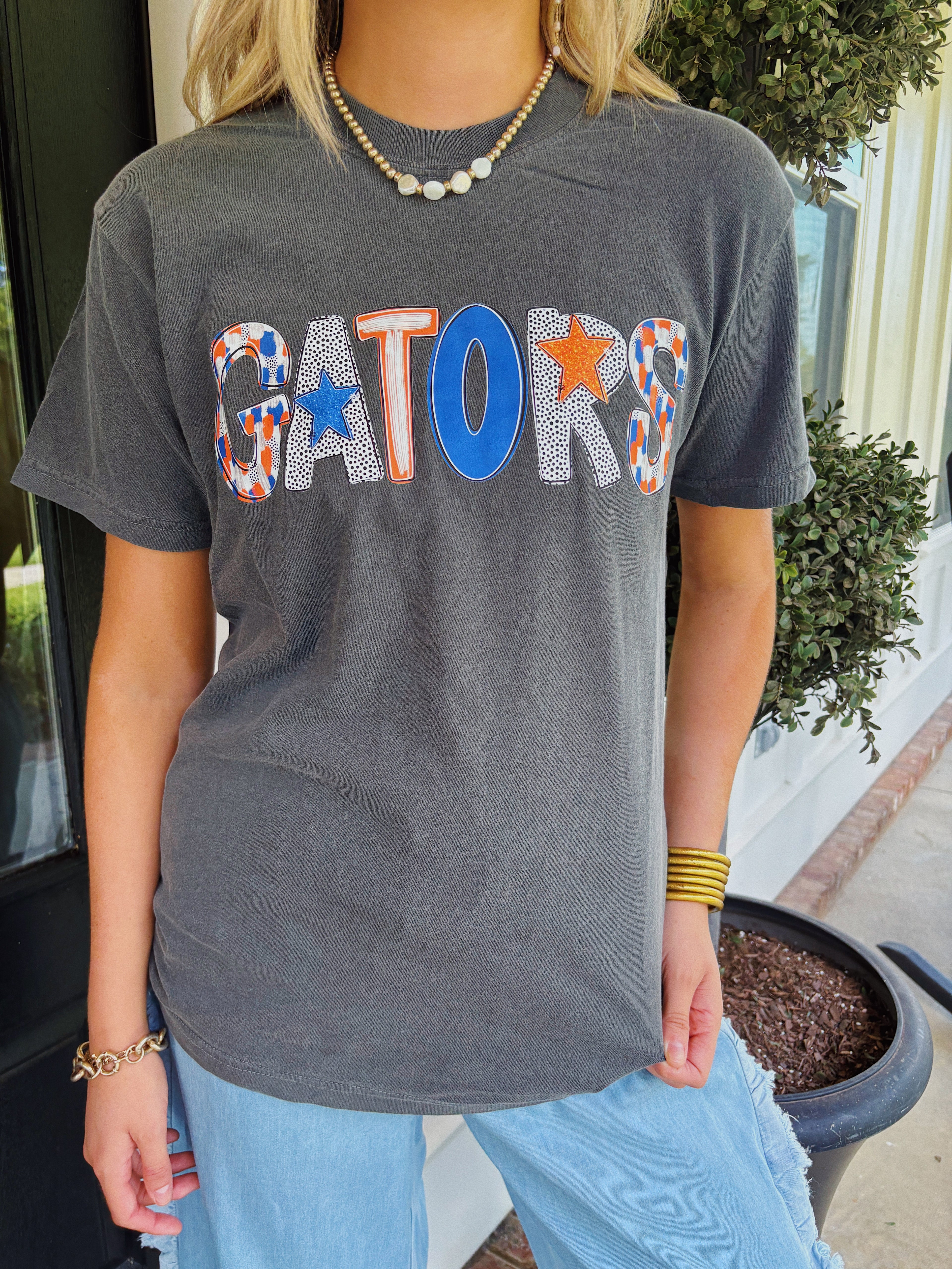 GIRLY GATORS TEE