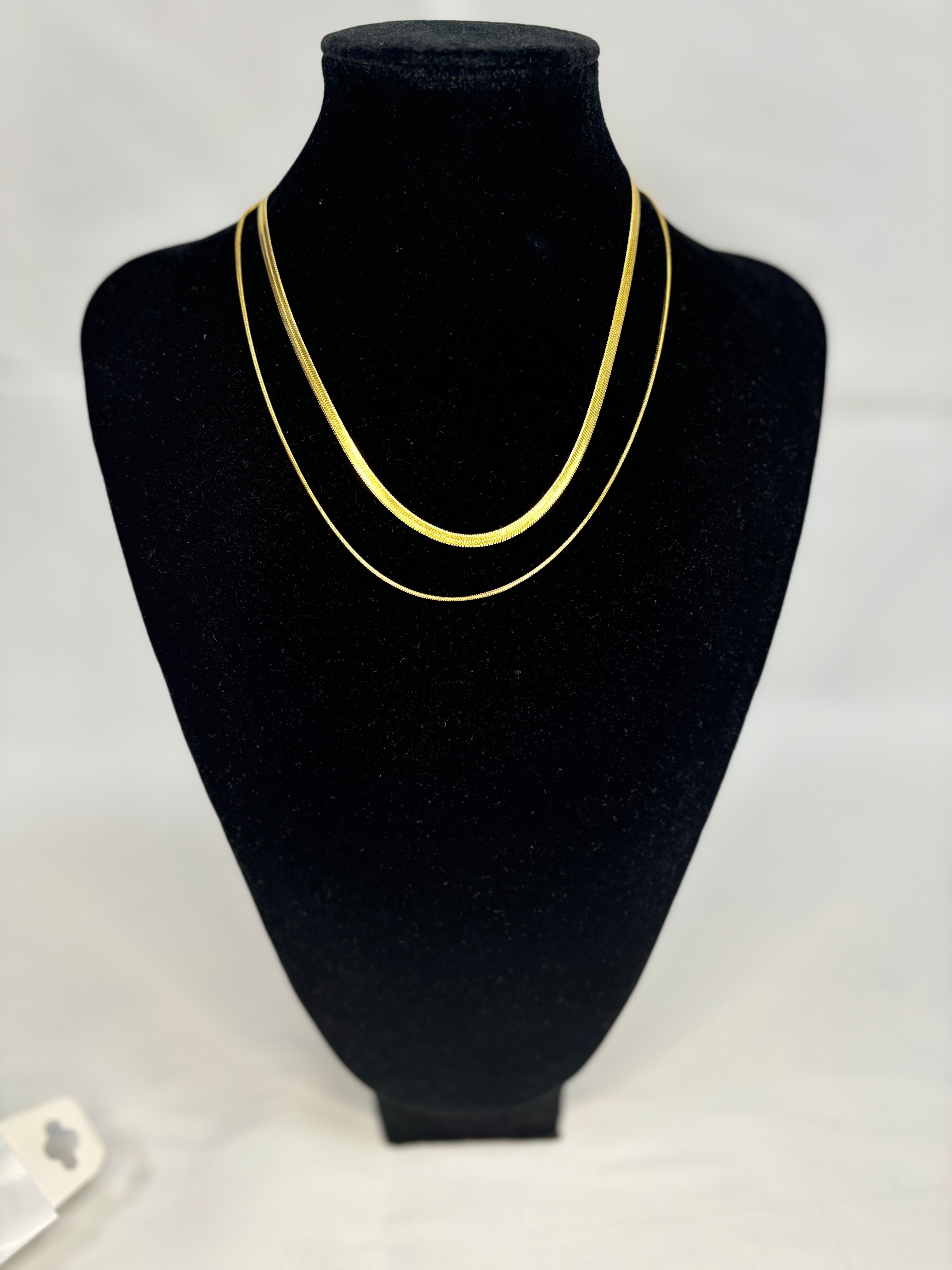 LAYERED CHAIN NECKLACE